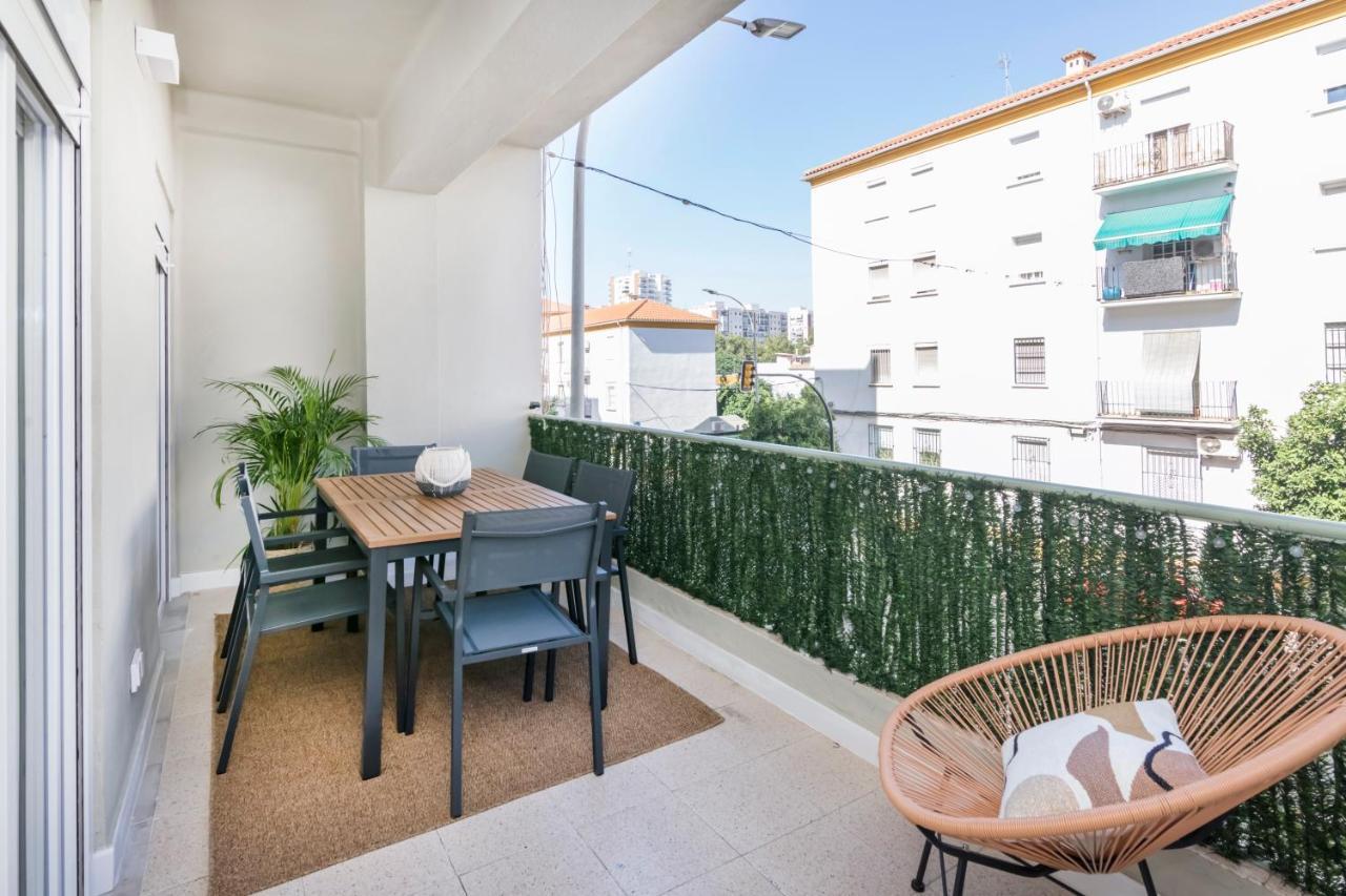Eugenio City Center Apartment Малага Экстерьер фото
