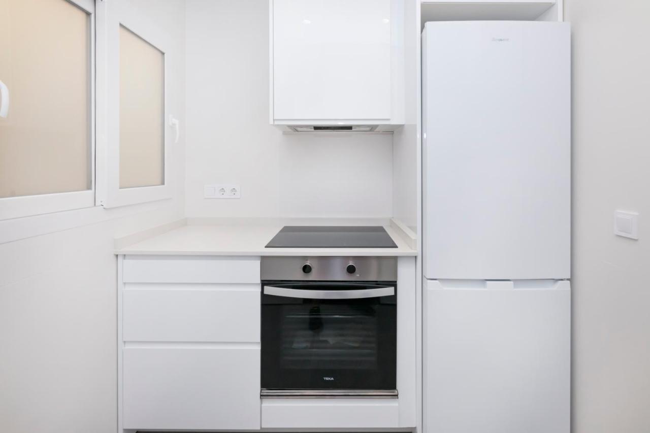 Eugenio City Center Apartment Малага Экстерьер фото